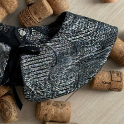 Colletto staccabile per brillare, il lurex per le occasioni speciali.